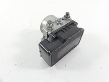 Load image into Gallery viewer, 2013 Victory Cross Country Abs Brake Pump Unit Module 1911694 | Mototech271
