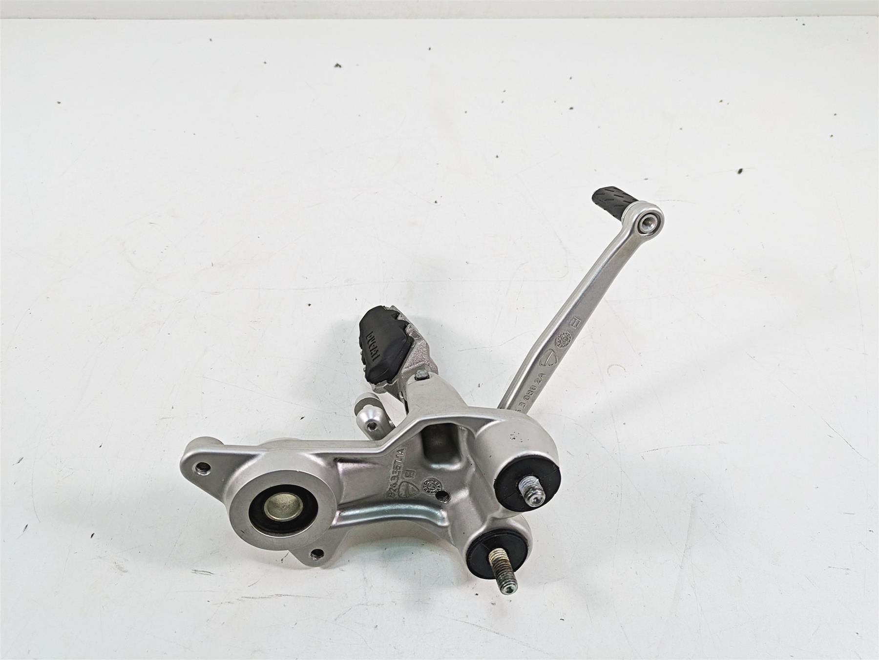 2020 Ducati Hypermotard 950 SP Left Foot Peg Mount & Shifter Set 82413571A {{ shop.shopifyCountryName }} - Mototech271