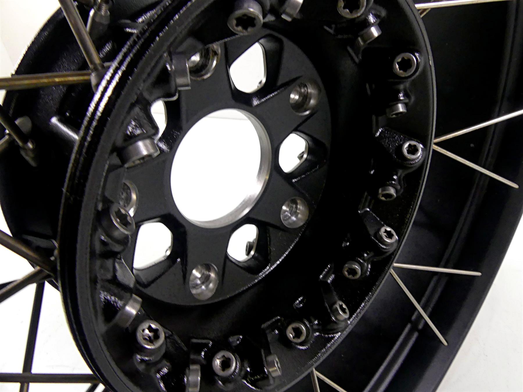 2016 BMW R1200GS Adv K51 Rear Wheel Rim Spoke Black 17x4.5 -Read 36318526651 {{ shop.shopifyCountryName }} - Mototech271