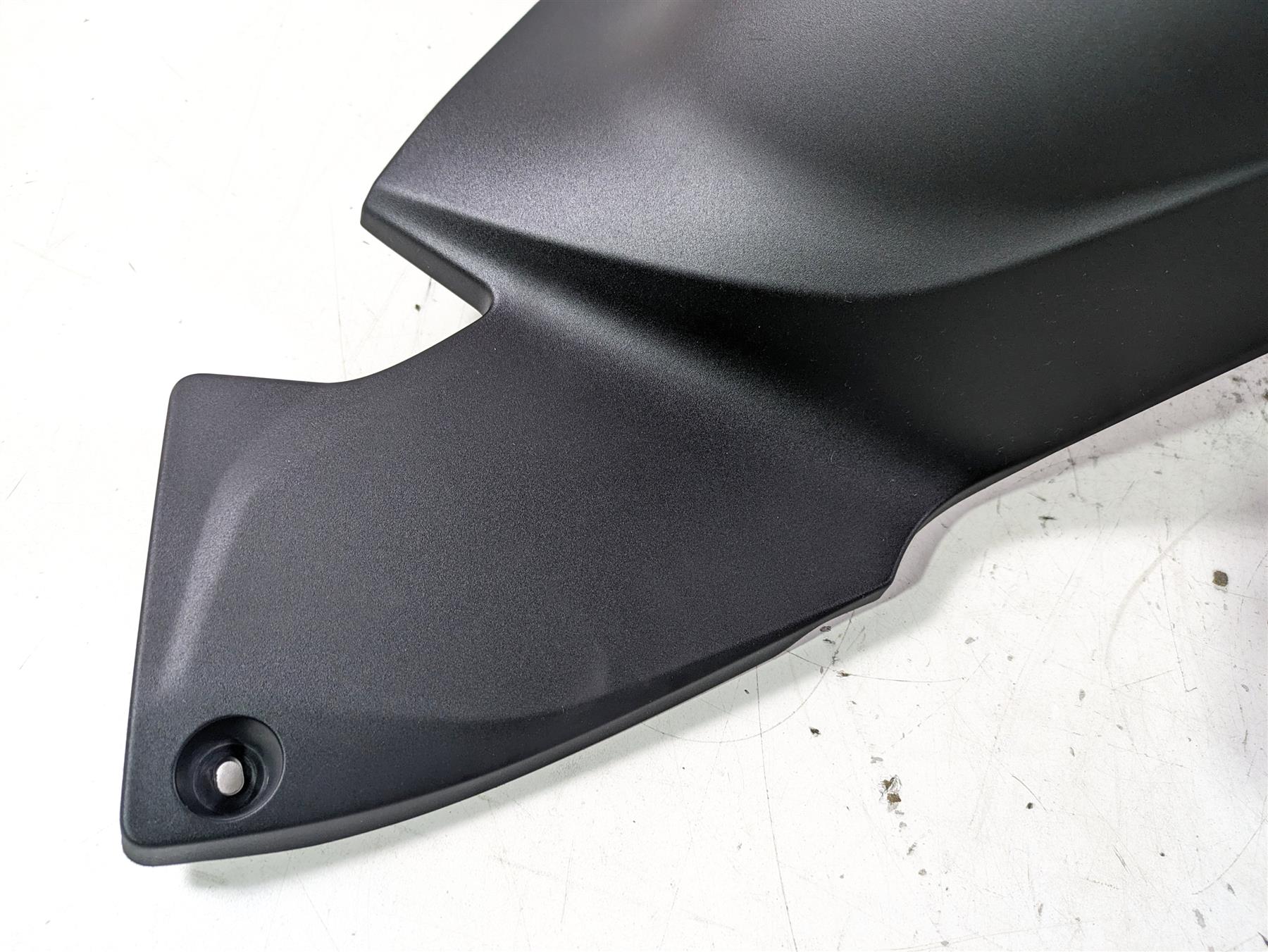 2022 BMW R1250 RT K052 Lower Rear Engine Cover Fairing Set 46639443405 {{ shop.shopifyCountryName }} - Mototech271