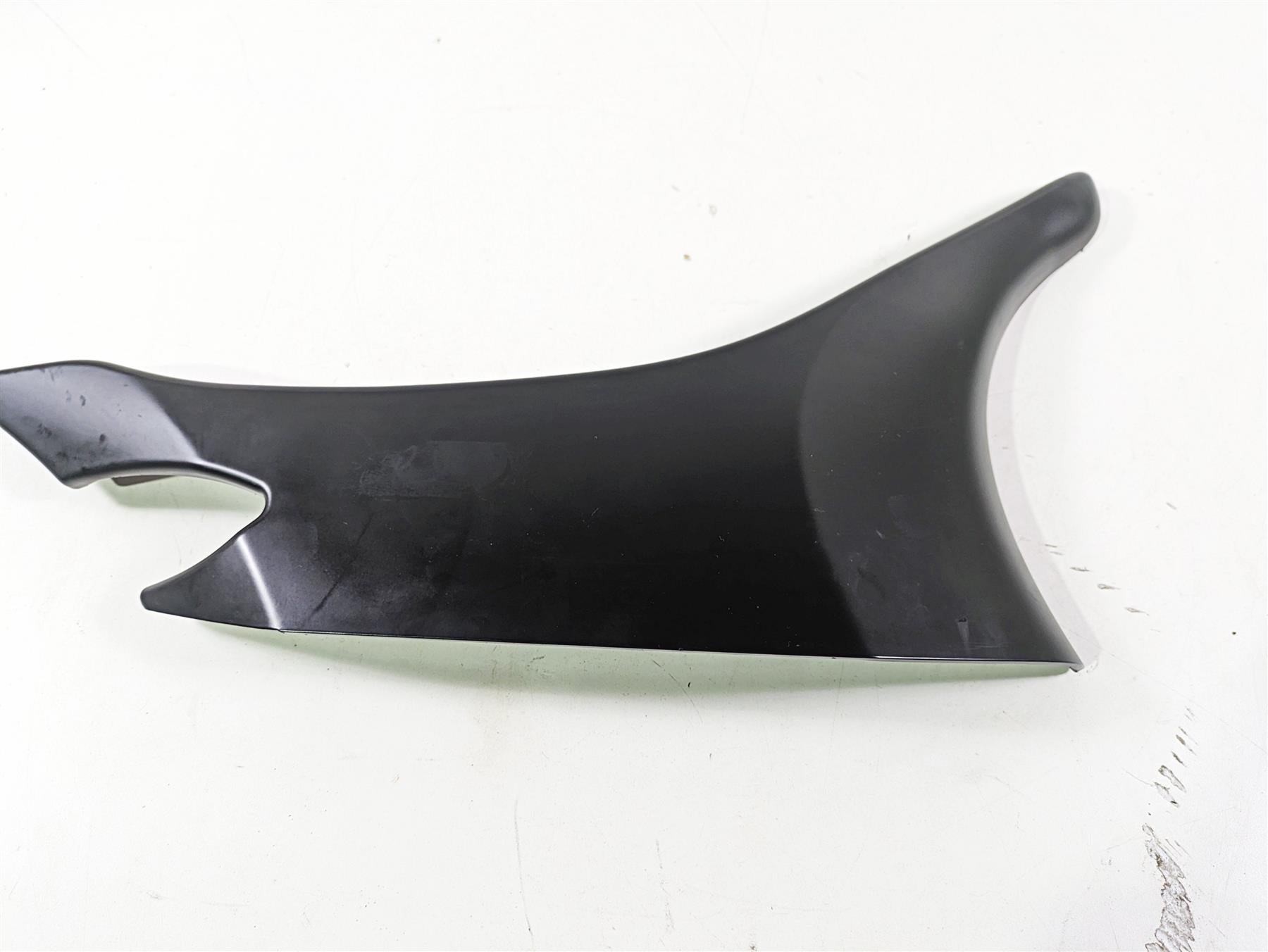 2018 Indian Chieftain Dark Horse Right Upper Side Cover Fairing 5450243 {{ shop.shopifyCountryName }} - Mototech271