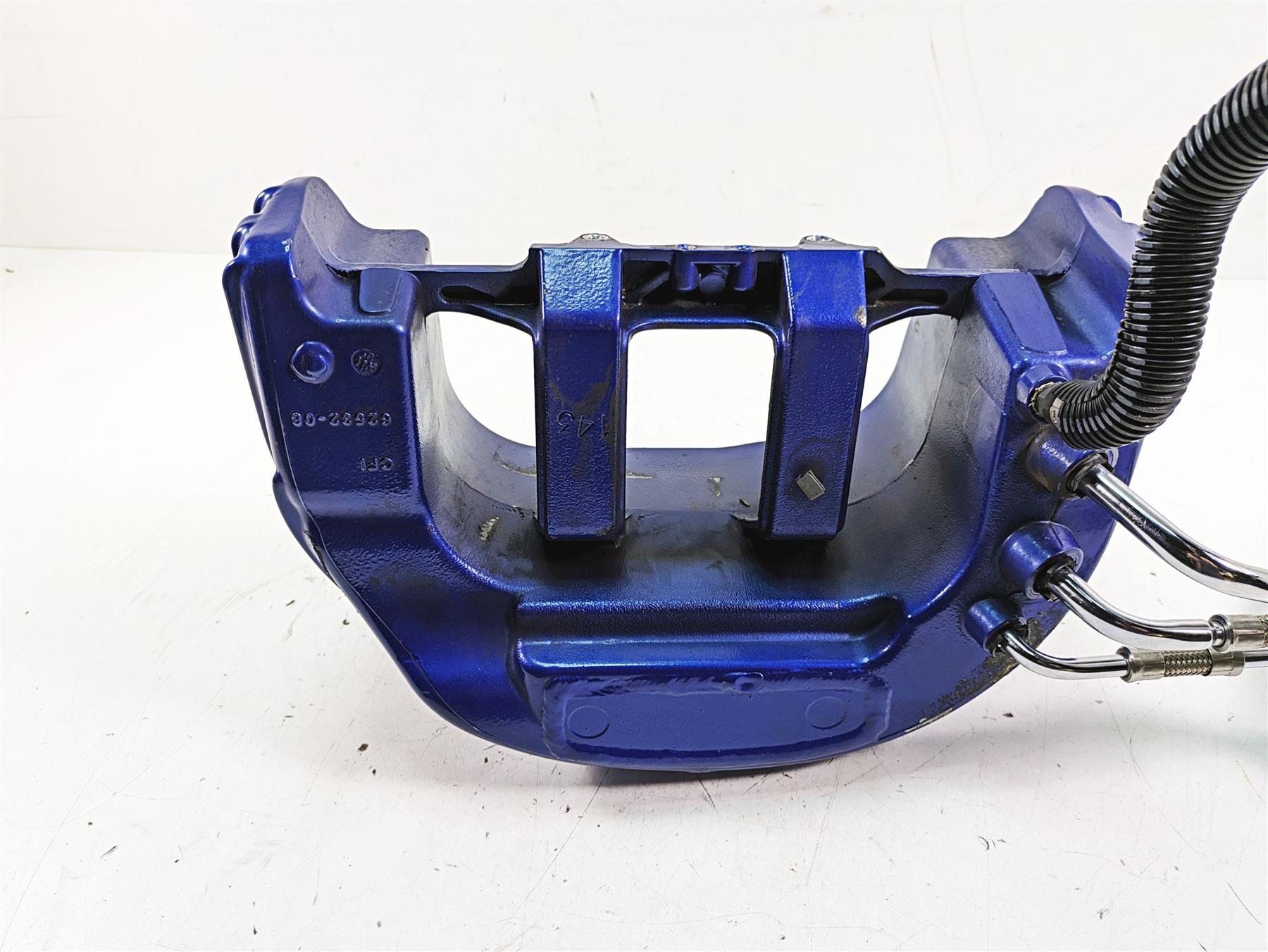 2009 Harley FXCWC Softail Rocker C Oil Tank & Lines Flame Blue Pearl 62557-08 {{ shop.shopifyCountryName }} - Mototech271