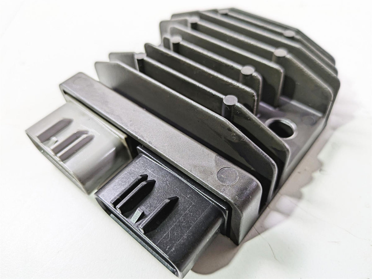 2018 BMW R1200GS GSW K50 Rectifier Voltage Regulator FH020AB 12318523367 {{ shop.shopifyCountryName }} - Mototech271