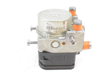 2013 Triumph Speed Triple 1050 R Abs Brake Pump Module T2024104 {{ shop.shopifyCountryName }} - Mototech271