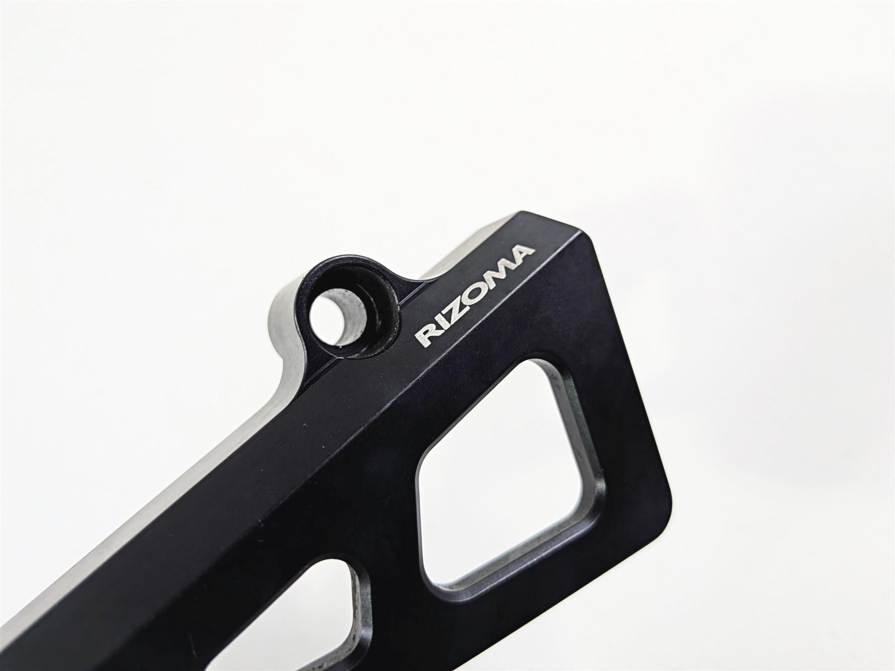 2008 Ducati Hypermotard 1100 S Rizoma Sprocket Cover Guard IDD709 ZDM084B-Mototech271
