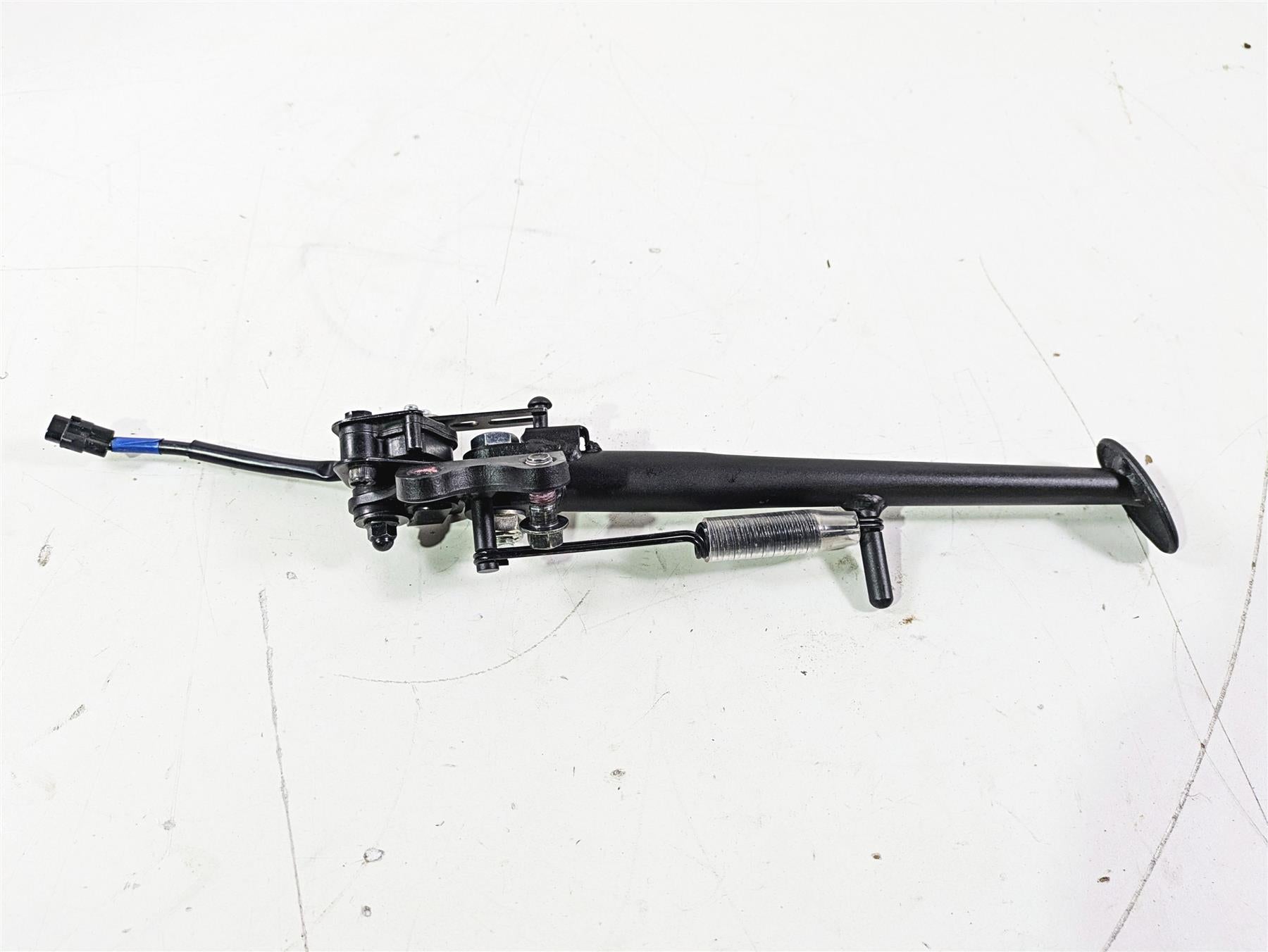 2024 Kawasaki ZX6R ZX636 Ninja Side Kickstand Kick Stand + Switch 34024-0115 {{ shop.shopifyCountryName }} - Mototech271
