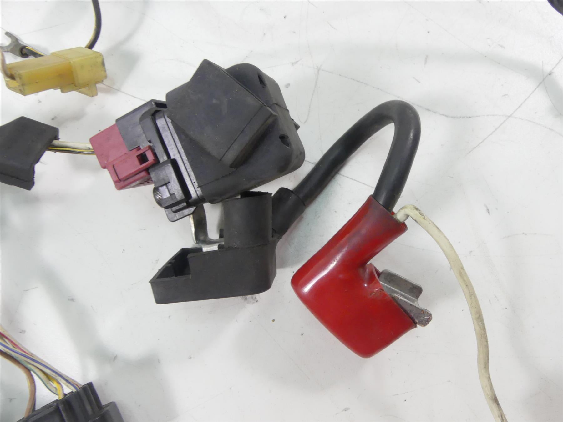 2001 Kawasaki ZX600J2 ZX6R Ninja Main Wiring Harness Loom -Read CA: 26030-1828 {{ shop.shopifyCountryName }} - Mototech271