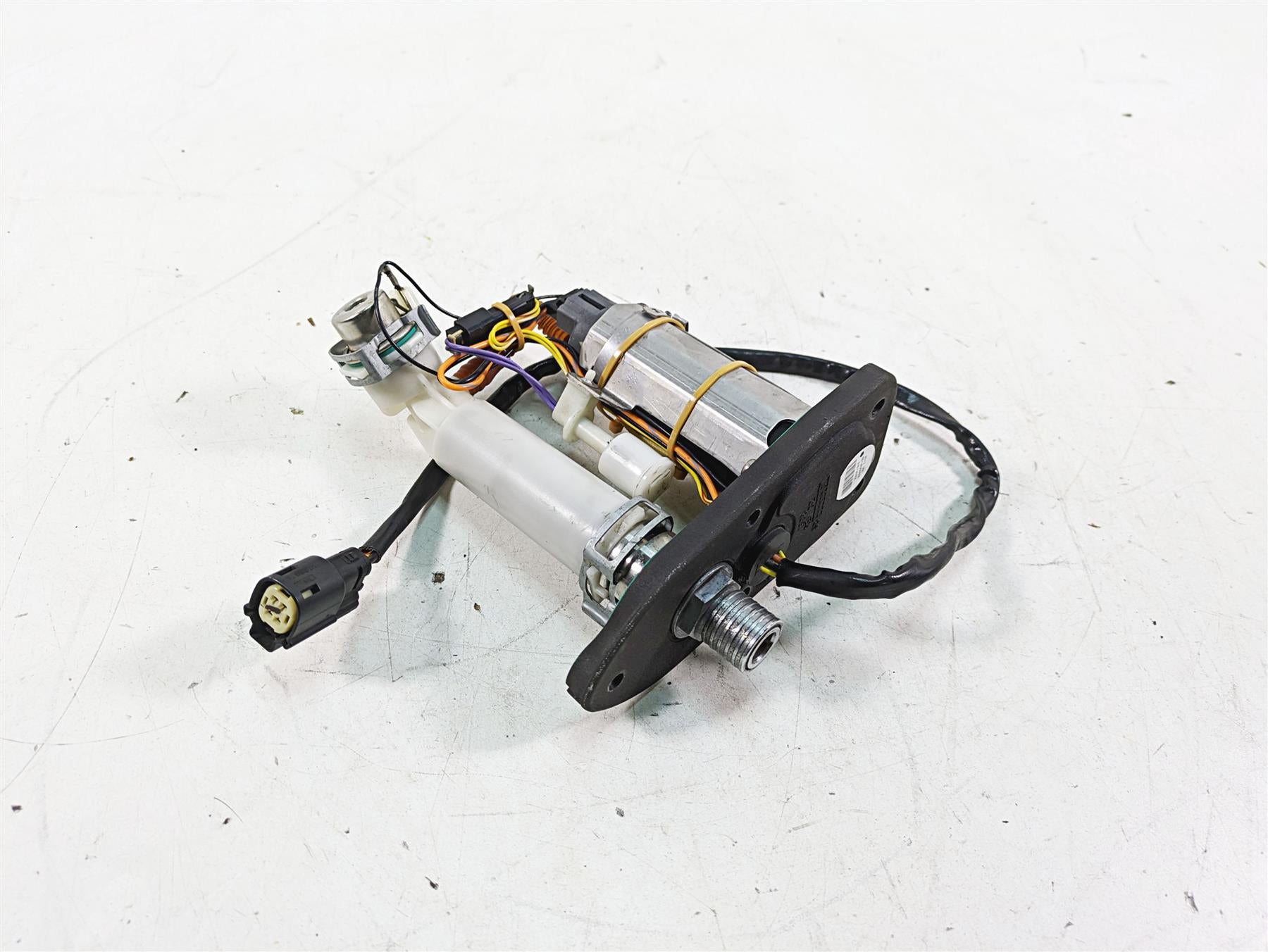 2007 Harley Sportster XL1200 C Fuel Gas Petrol Pump - Tested 75268-07B {{ shop.shopifyCountryName }} - Mototech271