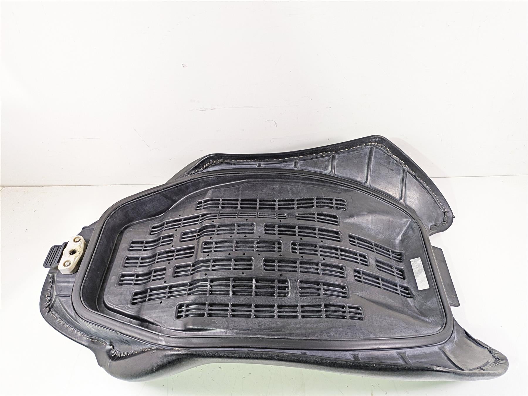 2006 Yamaha GP1300R Waverunner Seat Saddle F1G-U371A-10-00 {{ shop.shopifyCountryName }} - Mototech271