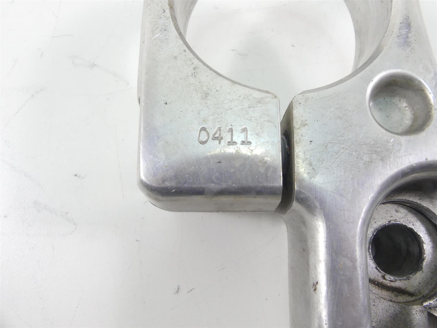 2011 Harley VRSCF Muscle Rod Upper Triple Tree Steering Clamp 46891-09C {{ shop.shopifyCountryName }} - Mototech271