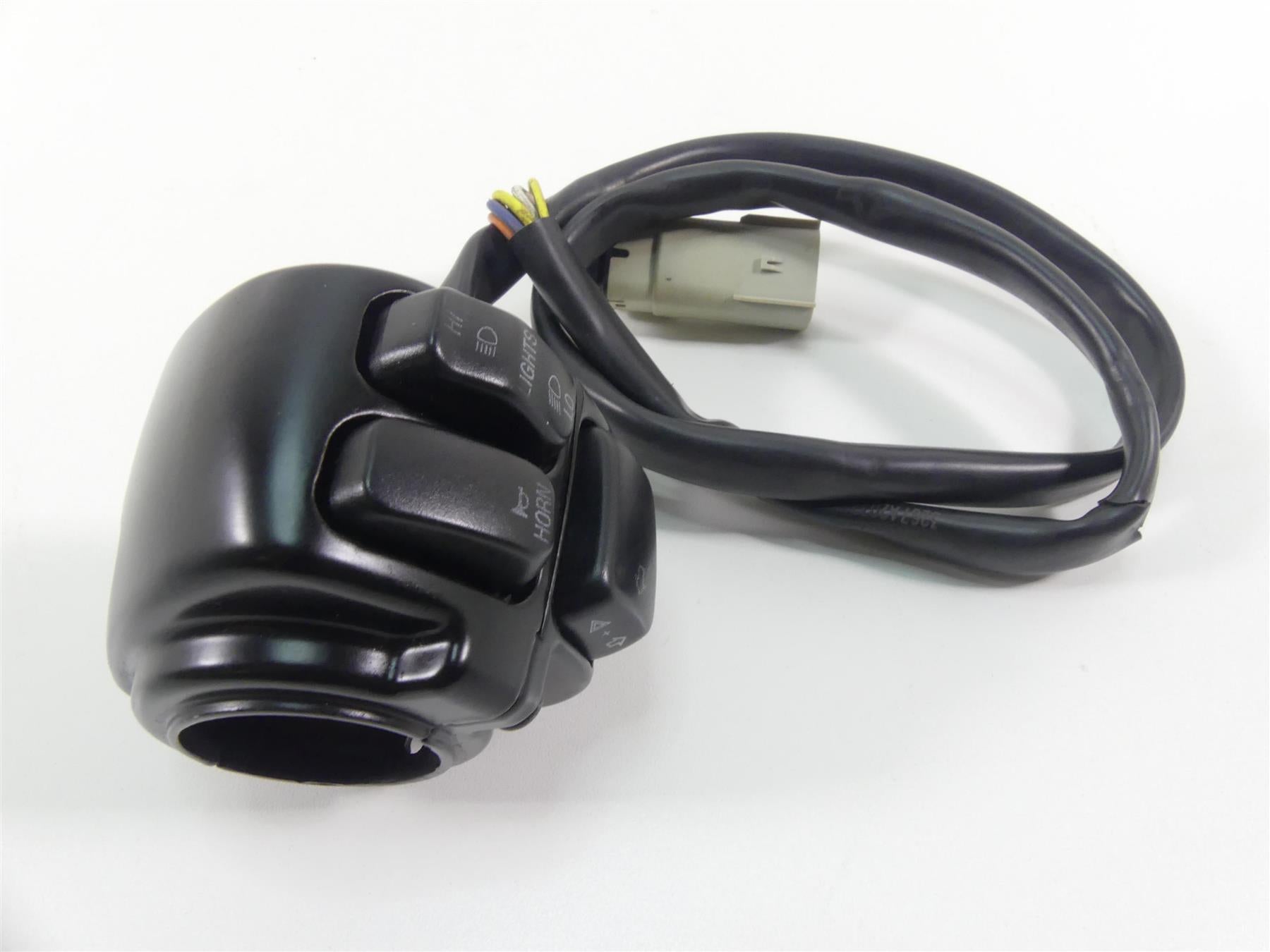 2008 Harley Softail FLSTSB Cross Bones Left Hand Signal Control Switch 71682-06A {{ shop.shopifyCountryName }} - Mototech271