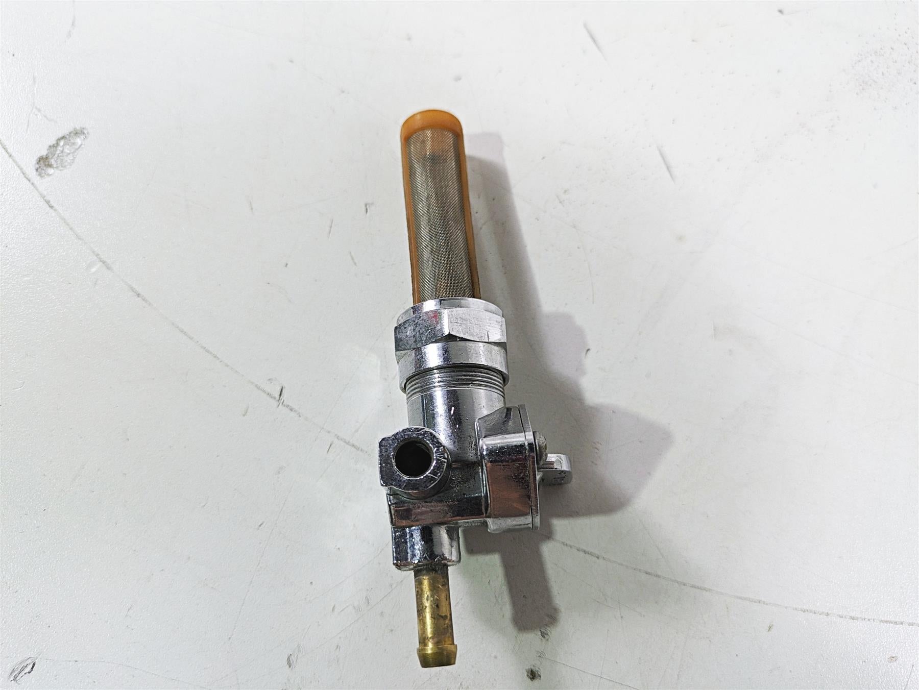 2003 Harley Dyna FXDL Low Rider 100TH Fuel Gas Petrol Valve Petcock 61338-02 {{ shop.shopifyCountryName }} - Mototech271