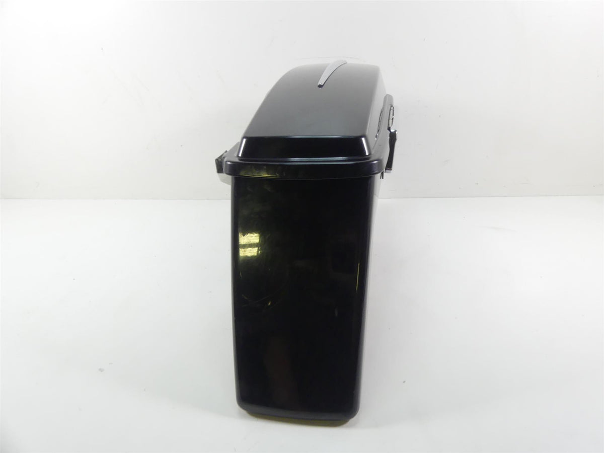 2004 Harley FLHTC SE CVO Electra Glide Right Saddle Bag Saddlebag 90906-04 {{ shop.shopifyCountryName }} - Mototech271