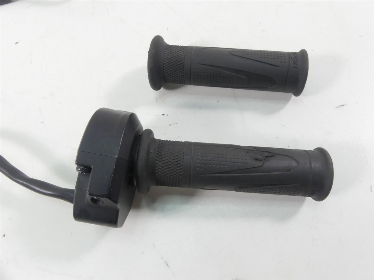 2020 Triumph Speed Triple RS 1050 Ride Fly By Wire Throttle Hand Grip T2042226 {{ shop.shopifyCountryName }} - Mototech271