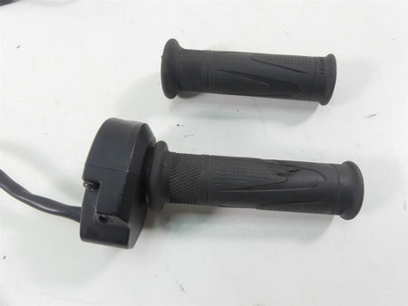 2020 Triumph Speed Triple RS 1050 Ride Fly By Wire Throttle Hand Grip T2042226 {{ shop.shopifyCountryName }} - Mototech271