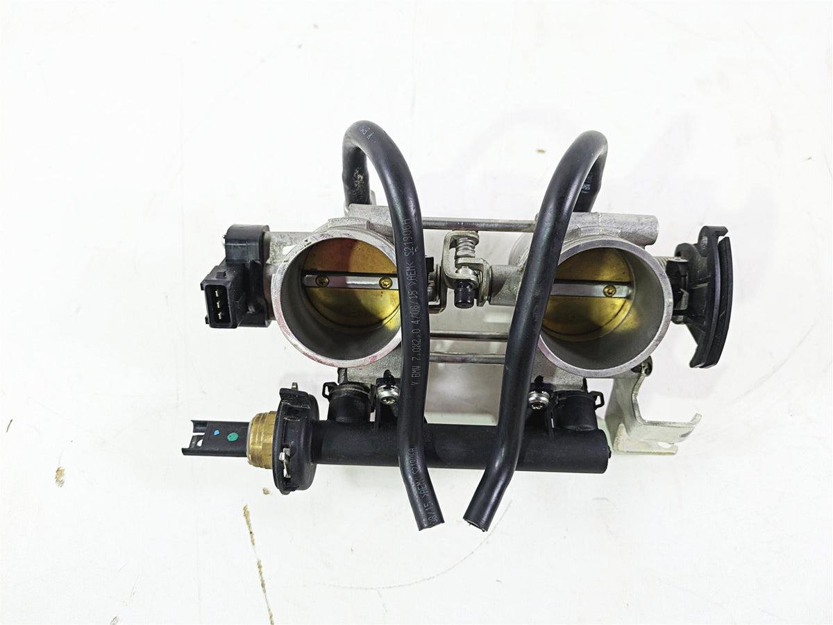 2016 BMW F800R K73 Throttle Body Bodies - Broken Fuel Rail 13548520480 {{ shop.shopifyCountryName }} - Mototech271