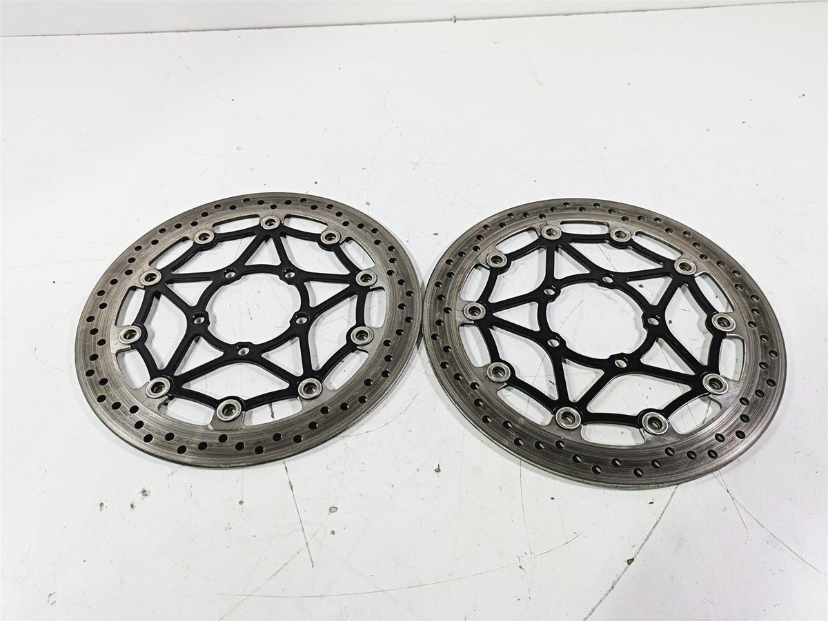 2019 Triumph Speed Triple RS 1050 Front Brake Disc Set 320mm 4.4mm T2022058 {{ shop.shopifyCountryName }} - Mototech271