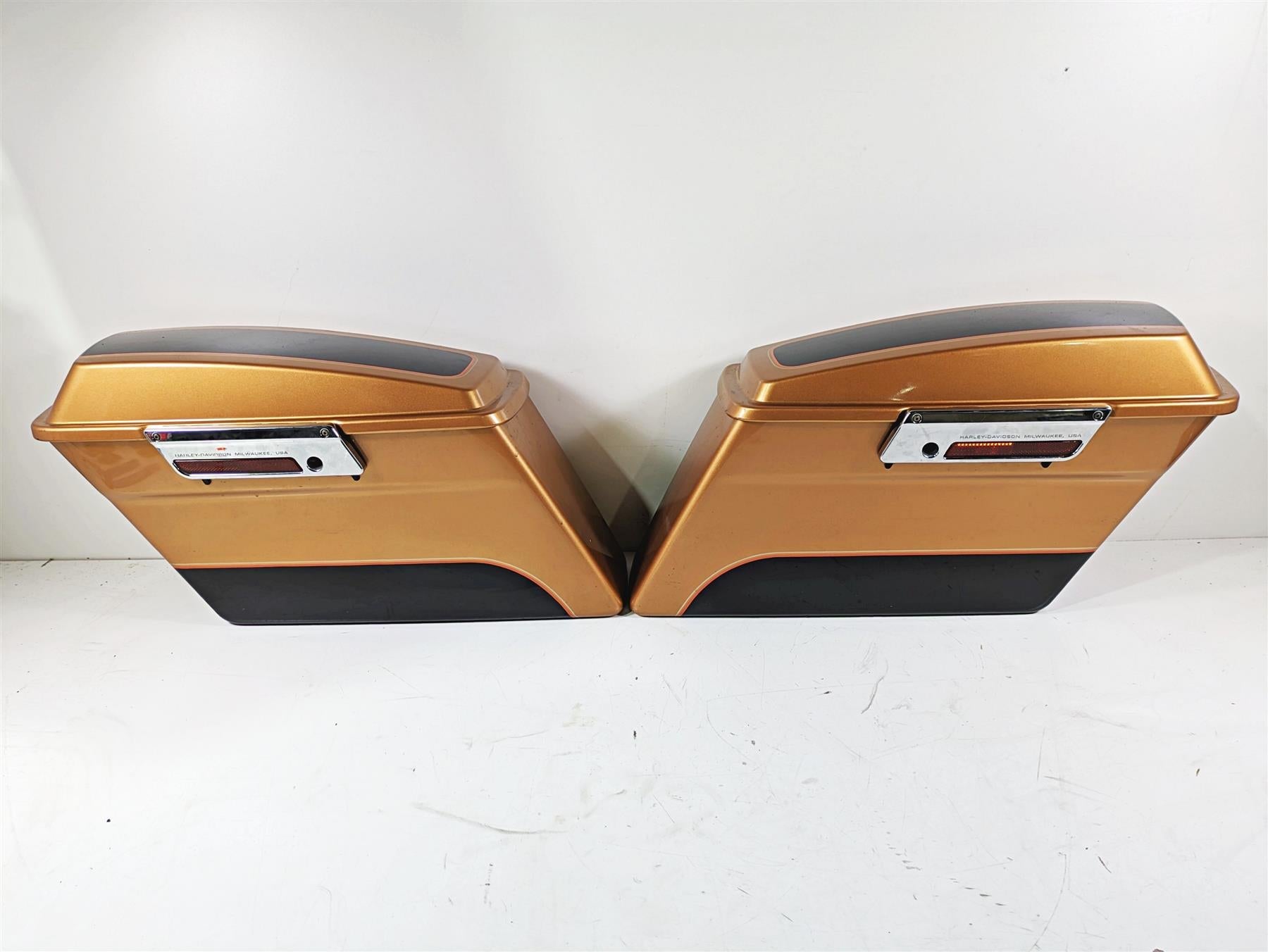 2008 Harley Touring FLHTCU E-Glide 105TH Saddlebag Saddle Bag Set 90752-93 {{ shop.shopifyCountryName }} - Mototech271