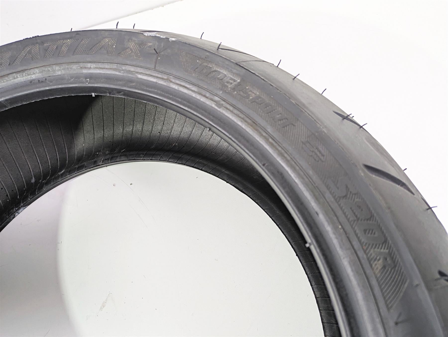 Used Rear Motorcycle Tire Bridgestone Battlax Hypersport S20 R 190/50ZR17 49miles Only {{ shop.shopifyCountryName }} - Mototech271