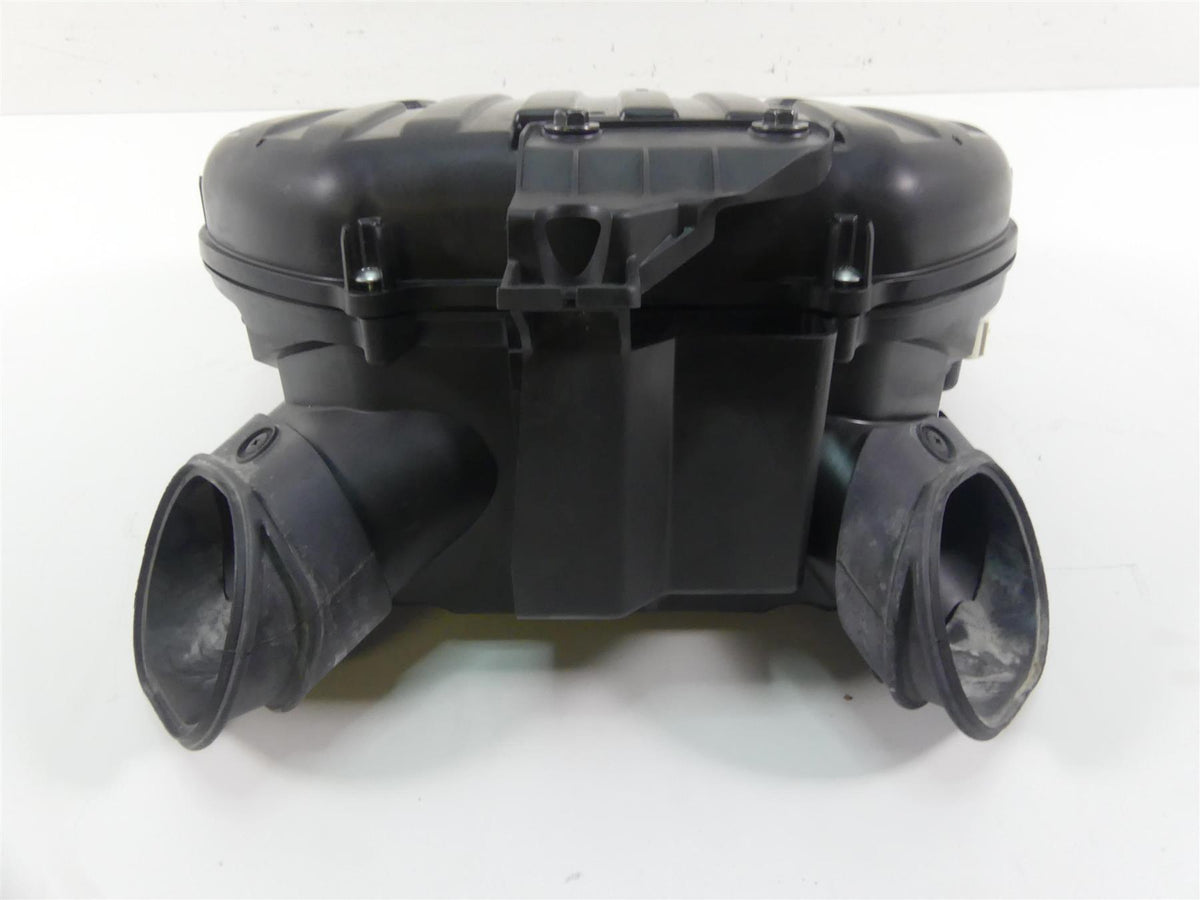 2022 Suzuki GSXR750 Air Box Cleaner Breather Filter Box 13720-14J01 {{ shop.shopifyCountryName }} - Mototech271