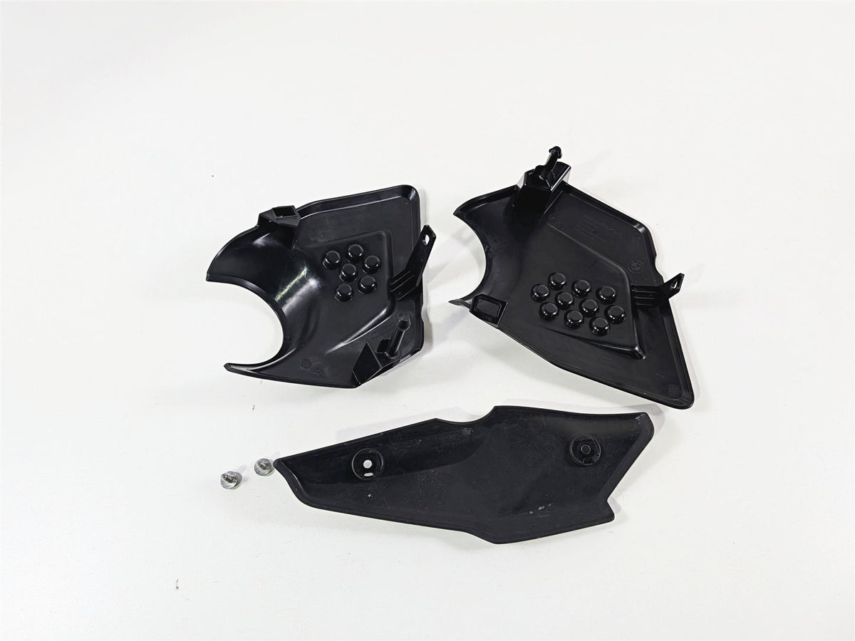 2023 BMW R nineT Scrambler K23 Between Leg Infill Fairing Set 46639444065 {{ shop.shopifyCountryName }} - Mototech271
