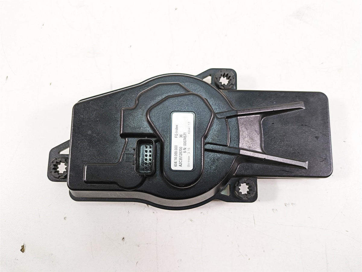 2018 KTM 1090 Adventure R Speedometer Gauge Instrument - 10k - Read 60414069000 {{ shop.shopifyCountryName }} - Mototech271