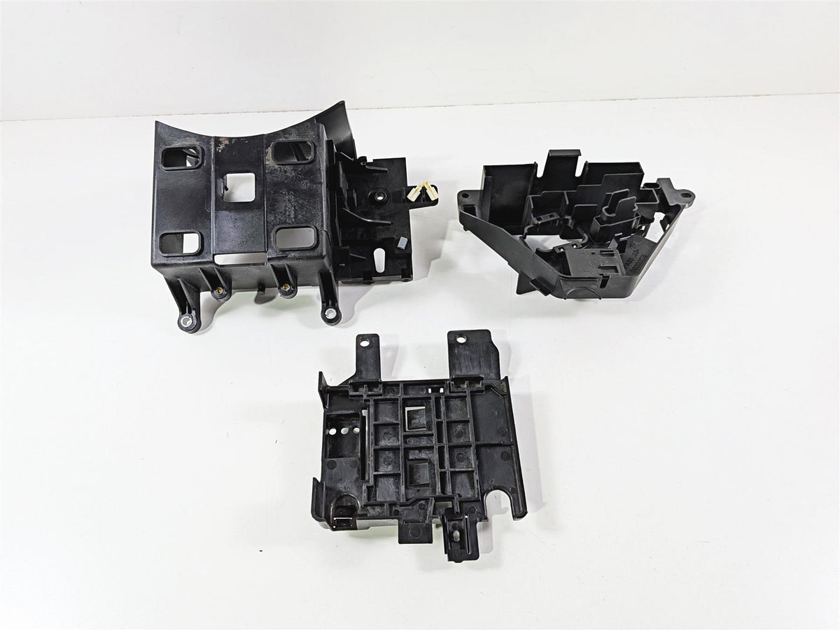 2014 Harley Touring FLHTK Electra Glide Battery & Electrical Holder 66000010A-Mototech271