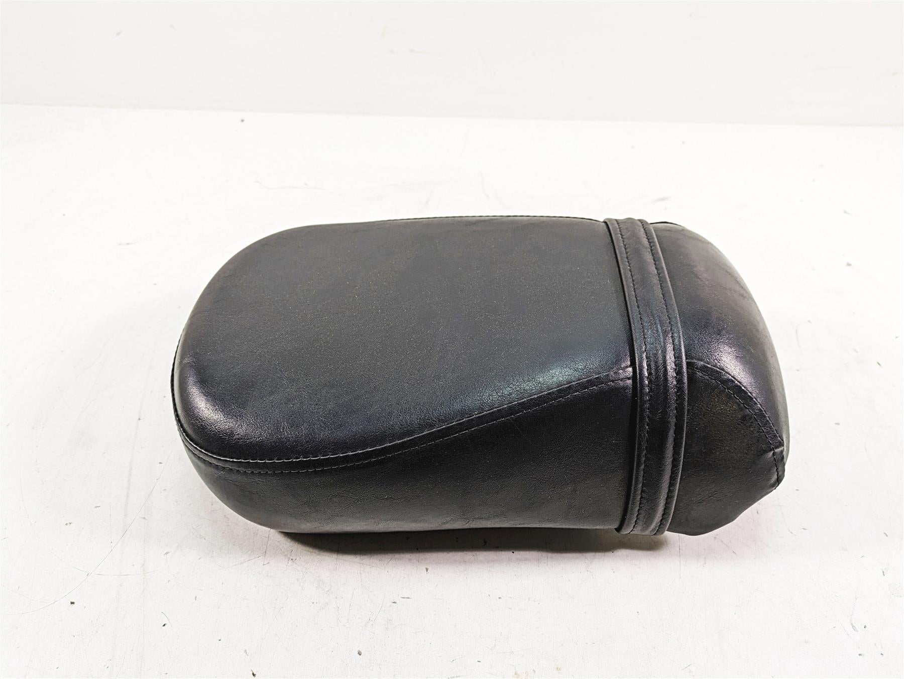 1997 Kawasaki VN1500 Vulcan Rear Passenger Seat Saddle 53001-1307A {{ shop.shopifyCountryName }} - Mototech271