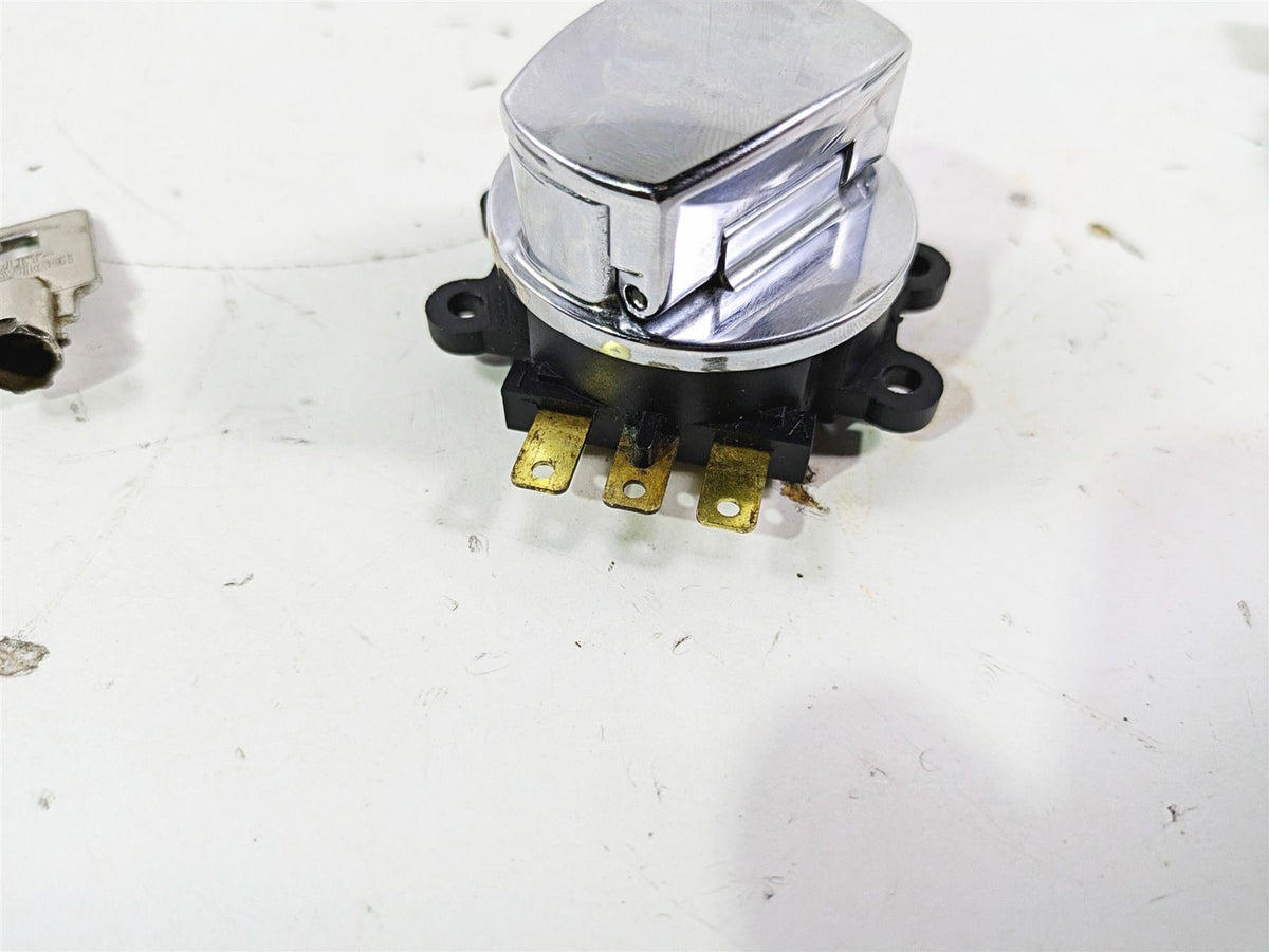 2005 Harley Softail FLSTSCI Heritage Springer Ignition Switch Key Lock 71450-04 {{ shop.shopifyCountryName }} - Mototech271