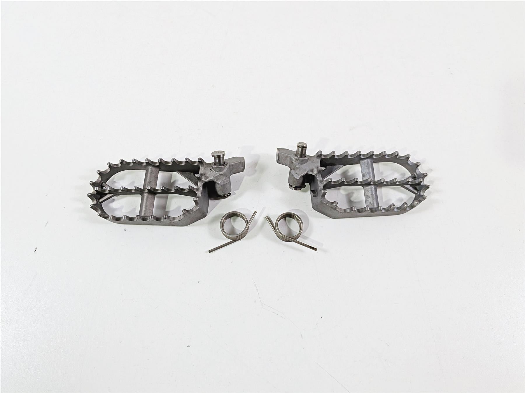 2019 BMW R1250GS K50 Enduro Front Foot Peg Rest Set 46718529843 46718529844 {{ shop.shopifyCountryName }} - Mototech271