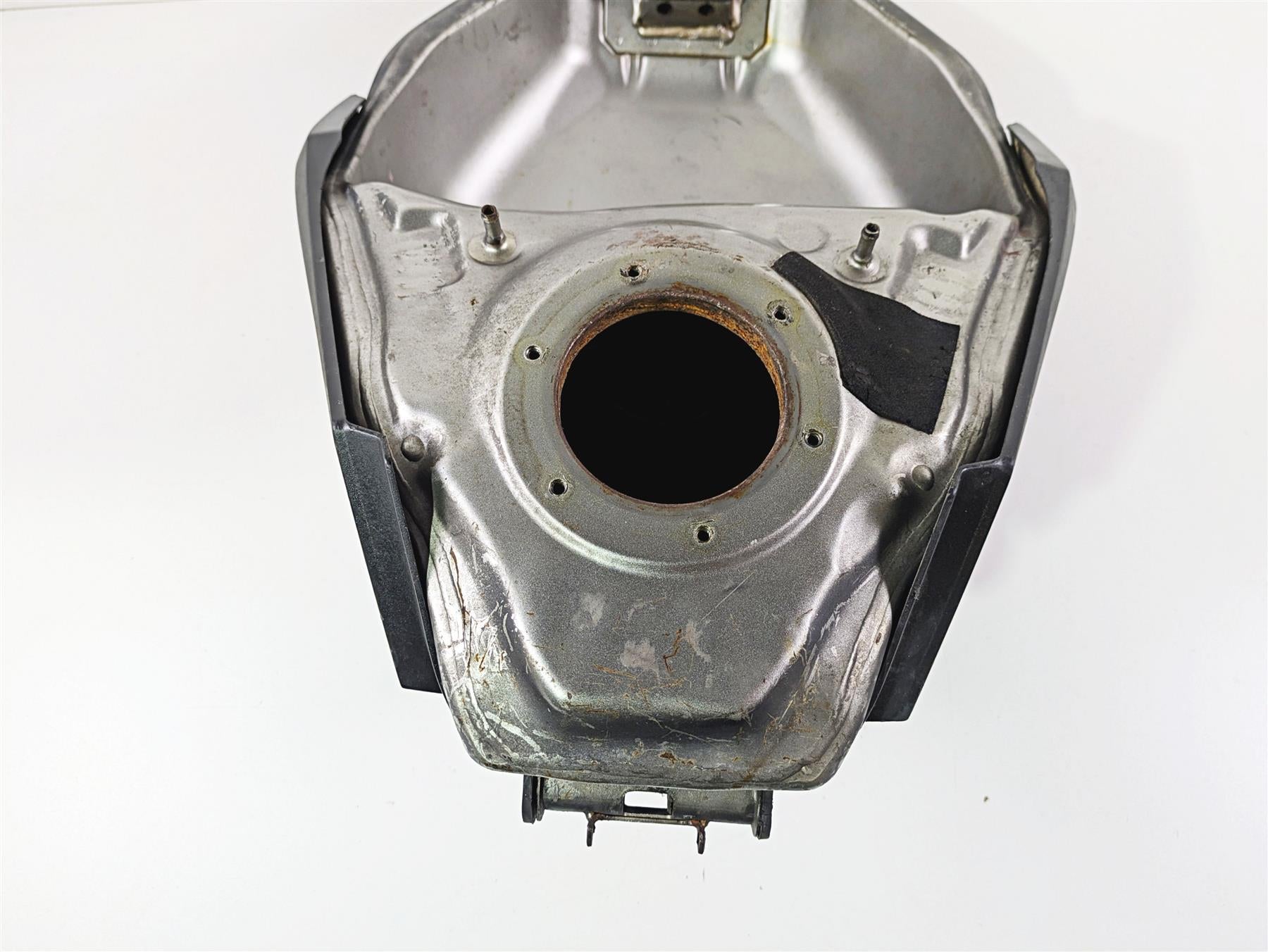 2002 Yamaha YZFR1 R1 Fuel Gas Petrol Tank & Aftermaket Lid 5PW-Y2410-30-01 {{ shop.shopifyCountryName }} - Mototech271
