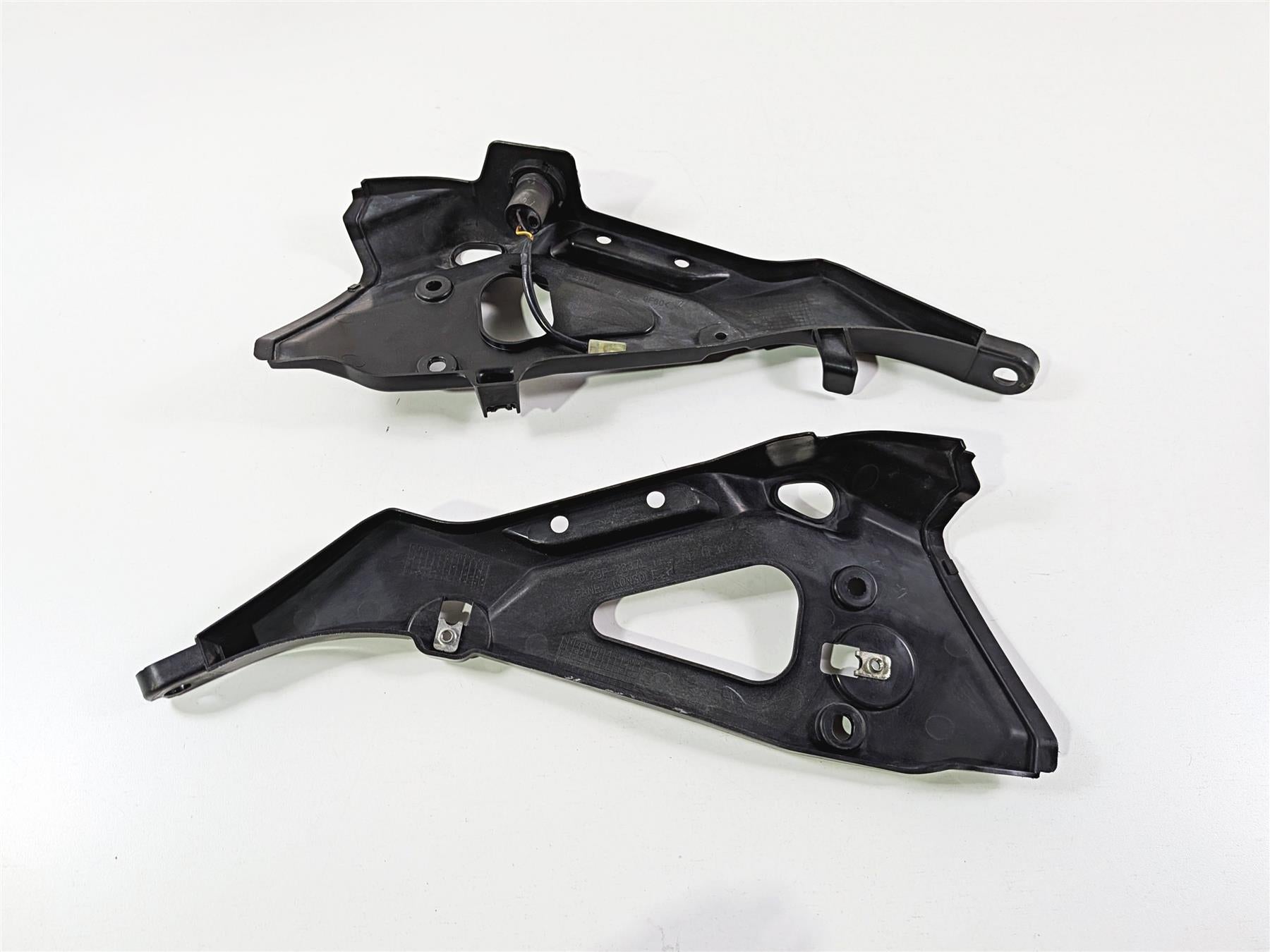2012 Yamaha XT1200 Super Tenere Left Right Holder Console Mount 23P-2837L-00 {{ shop.shopifyCountryName }} - Mototech271