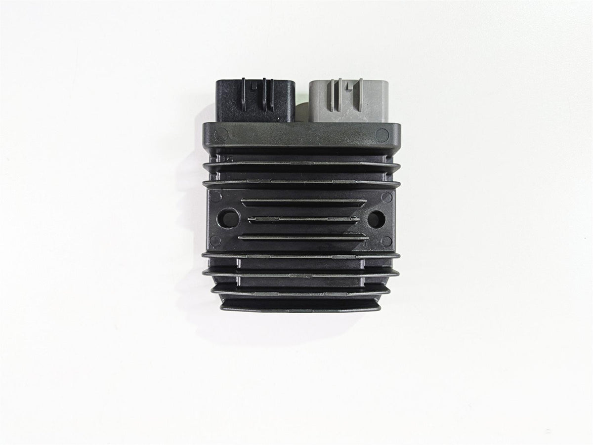 2022 Ducati Streetfighter V2 Rectifier Voltage Regulator 54040331A FH027AA {{ shop.shopifyCountryName }} - Mototech271