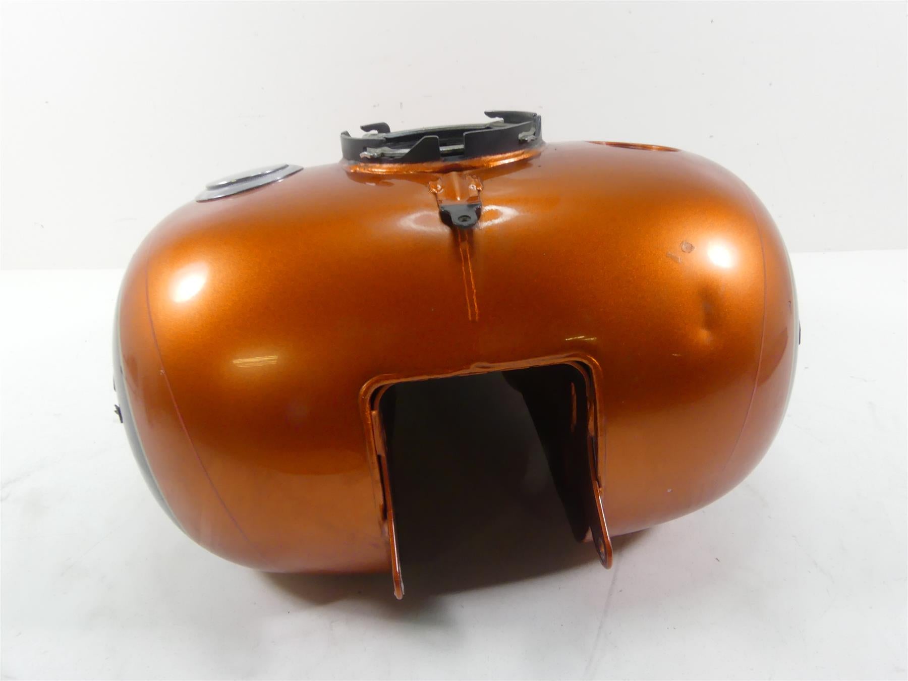 2012 Harley CVO FLHX SE3 Street Glide Fuel Gas Petrol Tank - Dents 61000691 {{ shop.shopifyCountryName }} - Mototech271