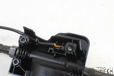 2001 Polaris 550 Sport Touring ES Hand Brake Master Cylinder & Line 2202931 {{ shop.shopifyCountryName }} - Mototech271