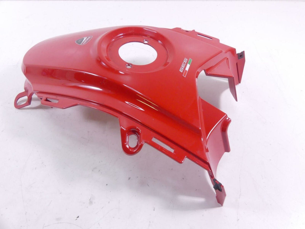 2016 Ducati Hypermotard 939SP Center Fuel Gas Tank Fairing Cover Cowl 48015671B {{ shop.shopifyCountryName }} - Mototech271