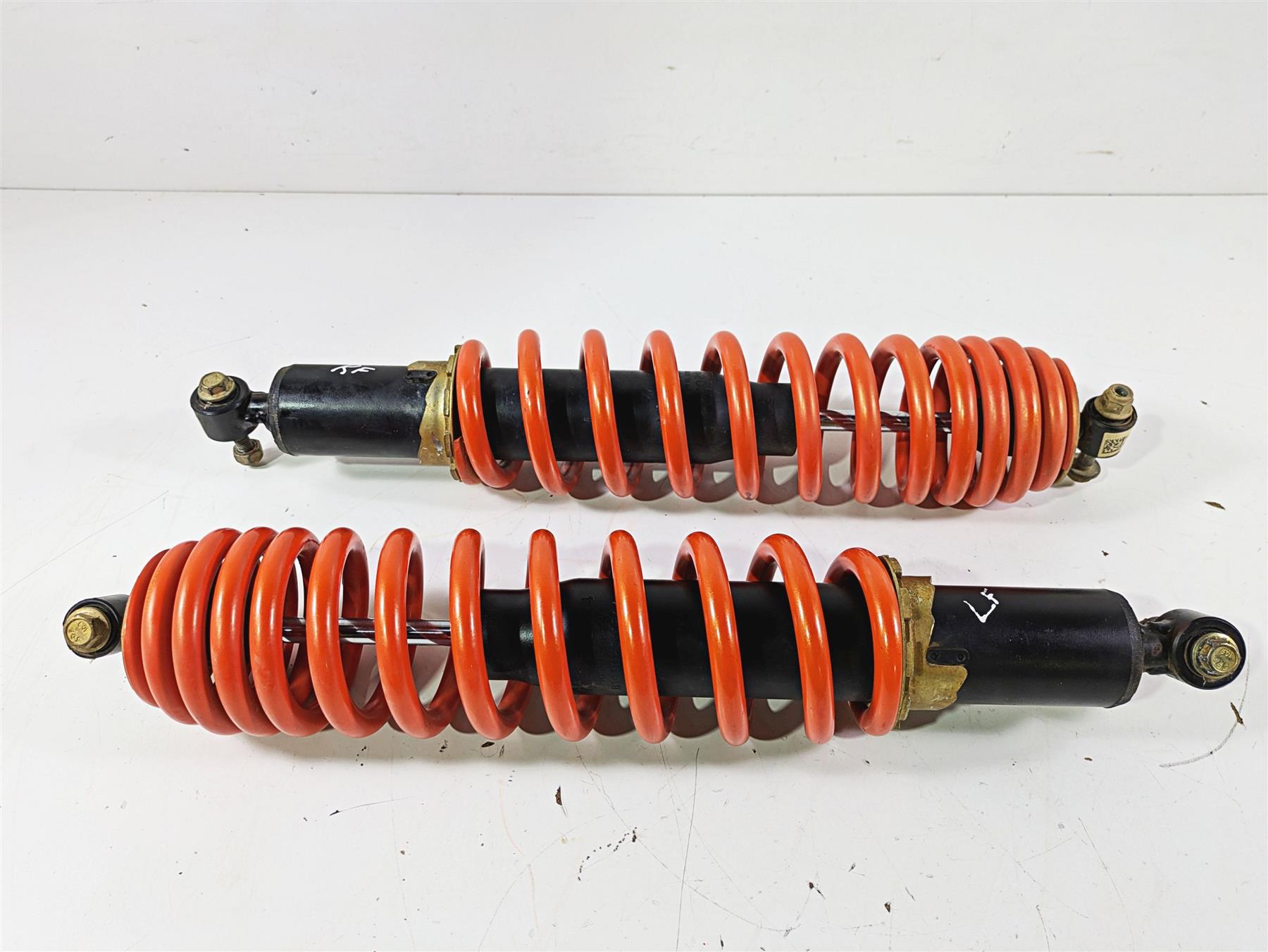2022 Can-Am Defender XMR HD10 Straight Front Shock Damper Set 706203374 {{ shop.shopifyCountryName }} - Mototech271