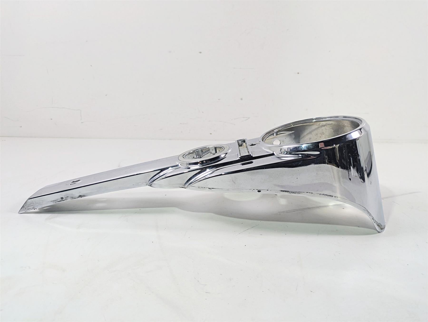 2007 Harley Touring FLHRSE CVO Road King Upper Tank Dash Console Panel 69105-02 {{ shop.shopifyCountryName }} - Mototech271