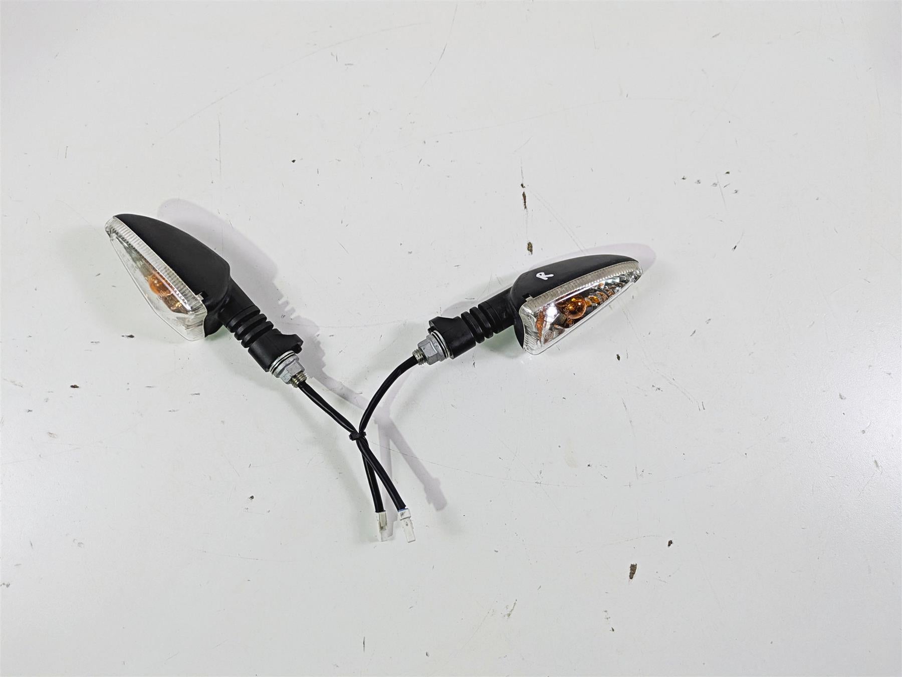 2018 KTM 1290 Super Adv S Rear Blinker Turn Signal Set 60314025000 60314026000 {{ shop.shopifyCountryName }} - Mototech271
