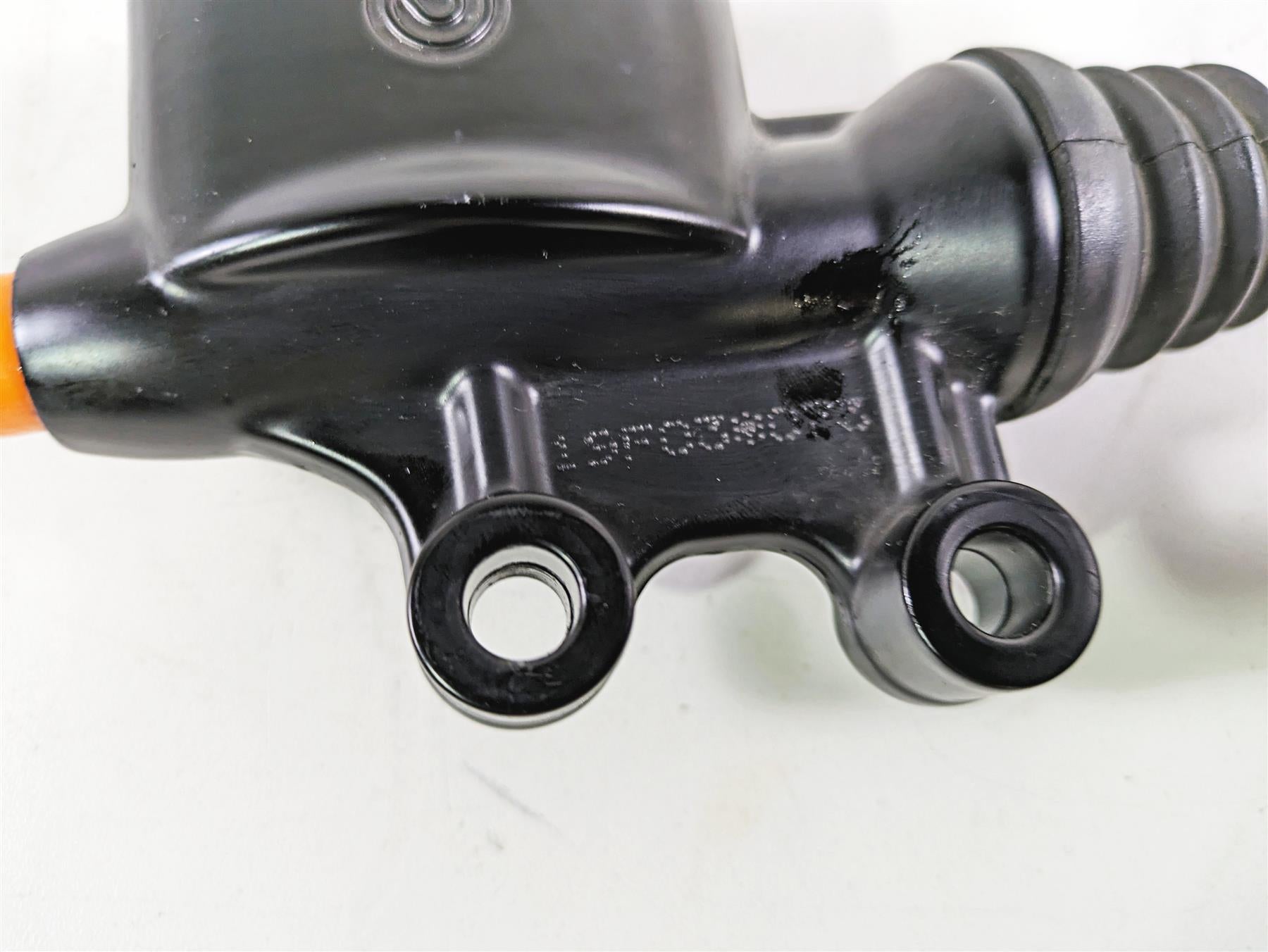 2020 Harley Touring FLHT Electra Glide Rear Brake Master Cylinder 41700028A {{ shop.shopifyCountryName }} - Mototech271