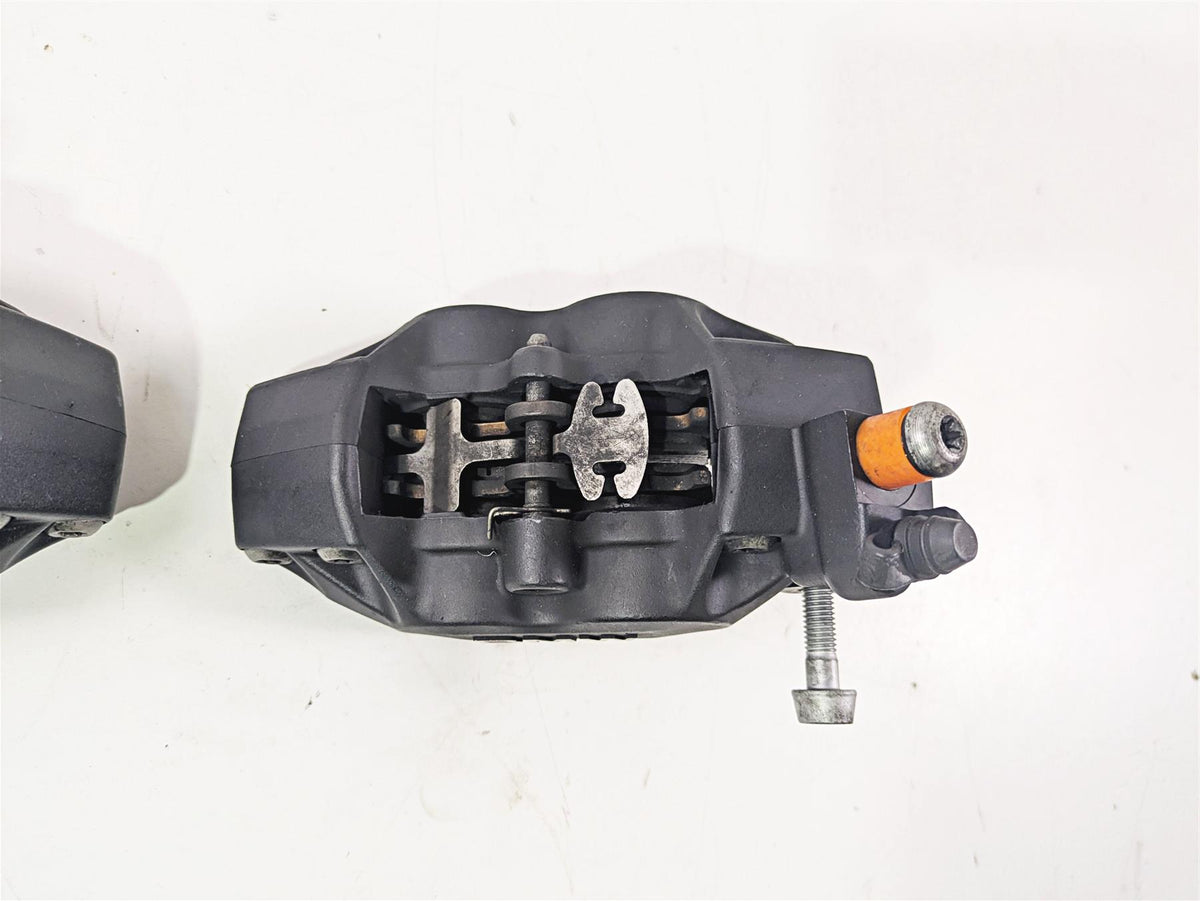 2010 BMW R1200GS K25 Brembo Front Brake Caliper Set 34117711438 34117711439 {{ shop.shopifyCountryName }} - Mototech271
