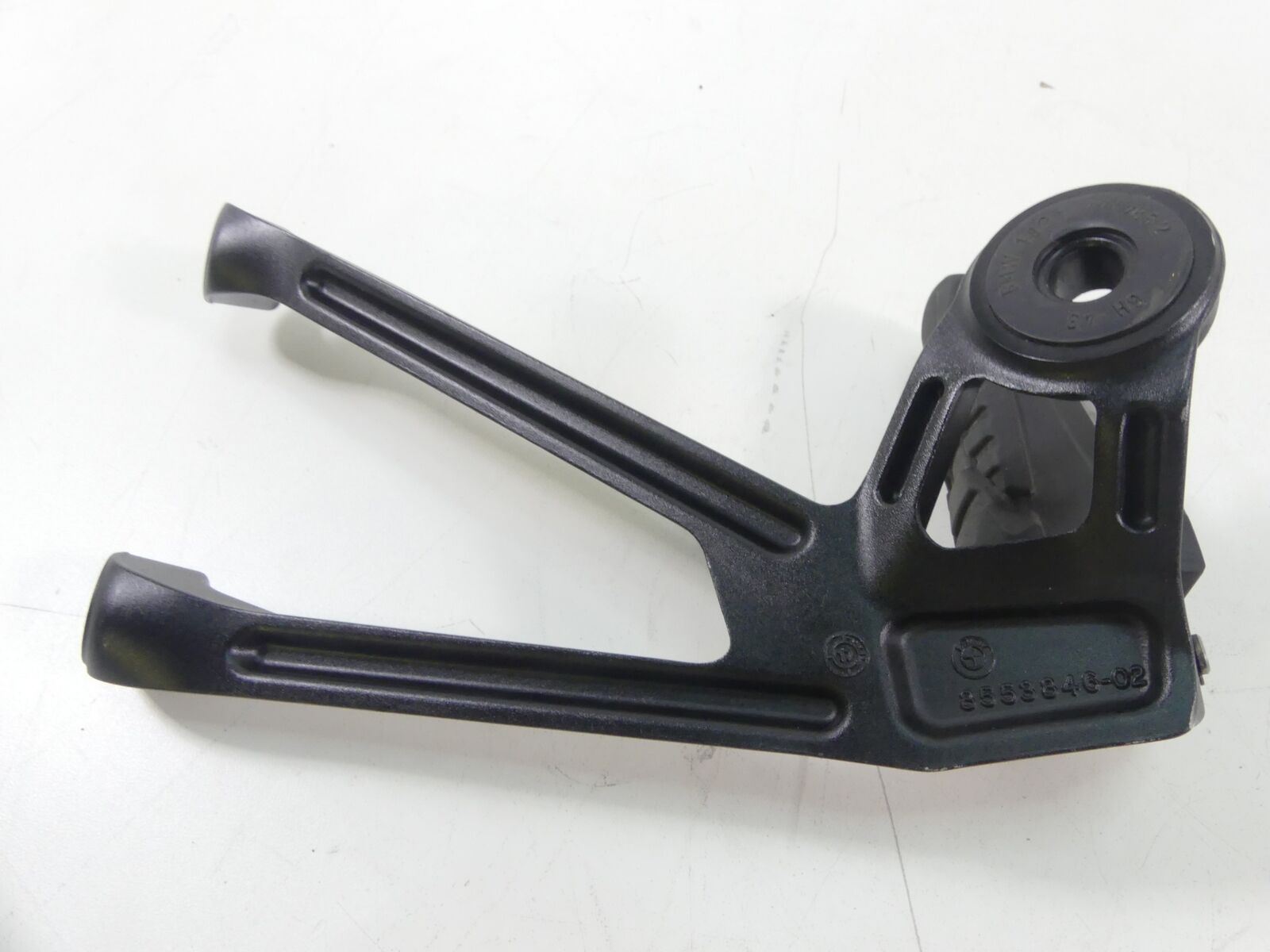 2018 BMW S1000XR K49 Rear Passenger Footpeg Foot Peg Mount Set - Read 4671855384 {{ shop.shopifyCountryName }} - Mototech271
