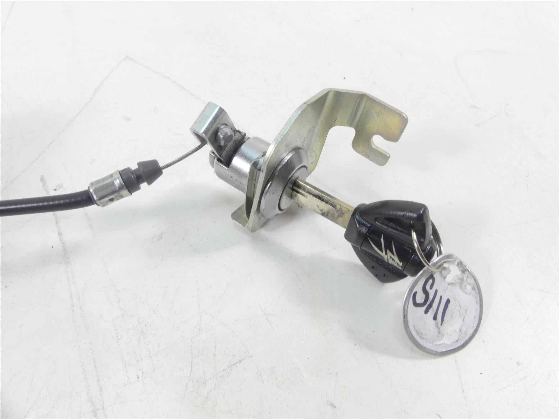 2020 Suzuki GSX1300 R Hayabusa Ignition Switch Key Lock Set - Read 37100-15850 {{ shop.shopifyCountryName }} - Mototech271