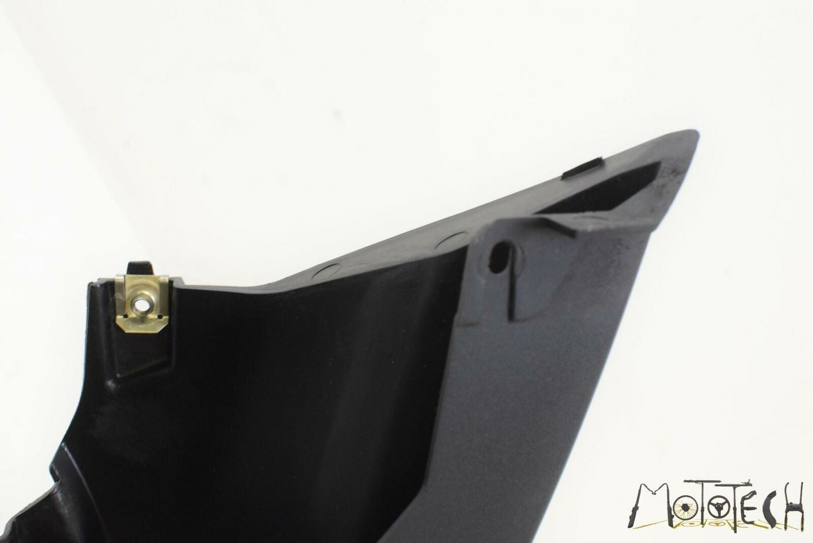 2009 BMW K1300 K1300S K40 Back Tail Center Cover Fairing 46627675427 {{ shop.shopifyCountryName }} - Mototech271
