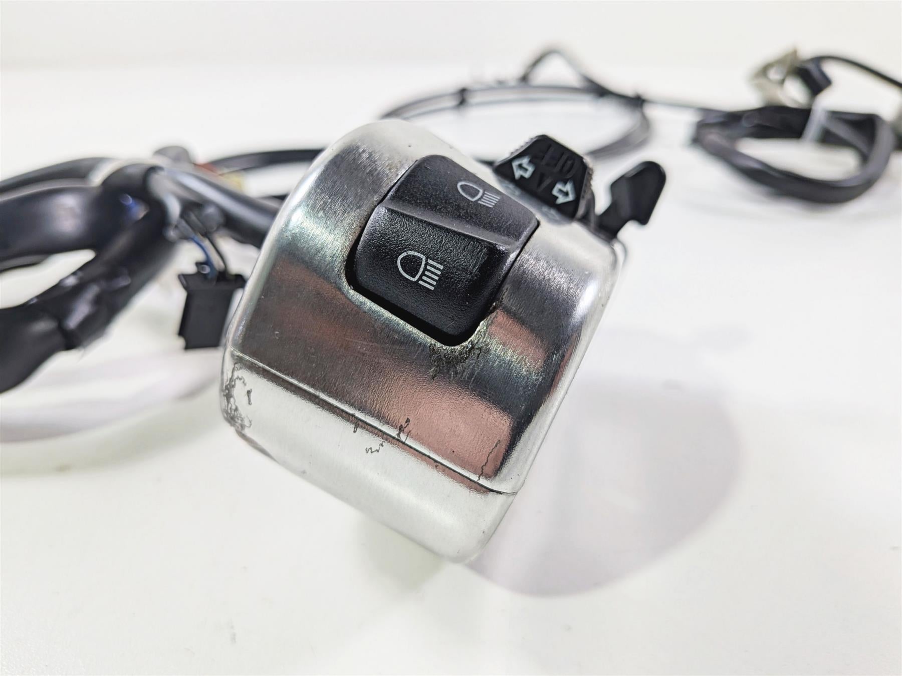 2007 Yamaha XVS1100 V-Star Custom Left Right Hand Control Switches 5VN-83975-20 {{ shop.shopifyCountryName }} - Mototech271