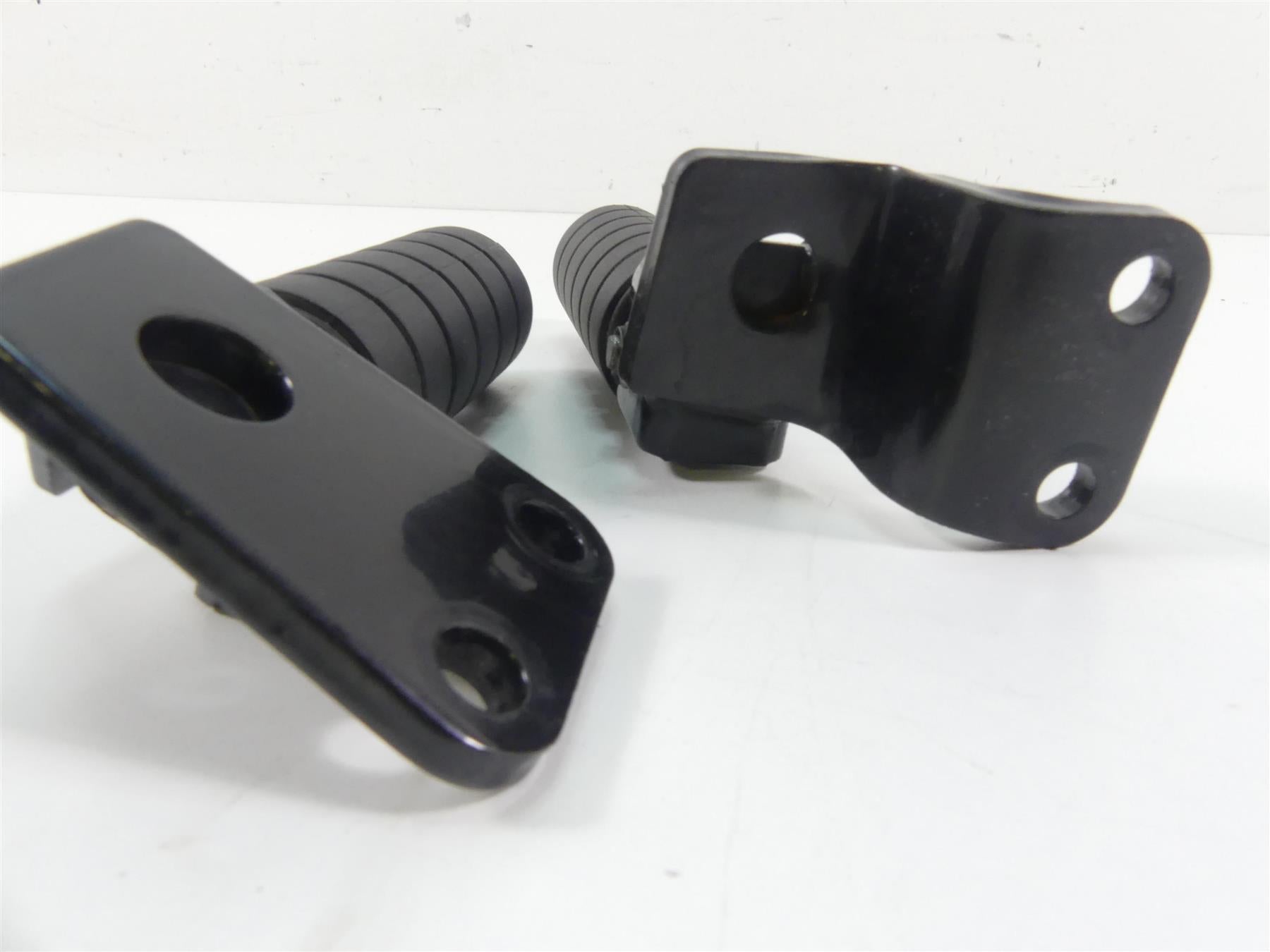 2006 Honda VTX1800 C2 Rear Passenger Footpeg Set 50680-MCH-C10 50685-MCH-C10 {{ shop.shopifyCountryName }} - Mototech271