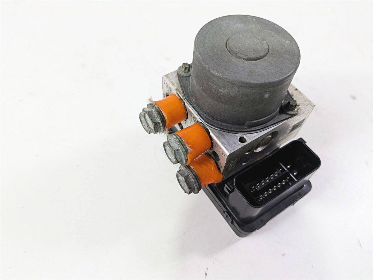 2015 Harley FXDF Dyna Fat Bob Abs Brake Pump Pressure Module 48340-12 {{ shop.shopifyCountryName }} - Mototech271