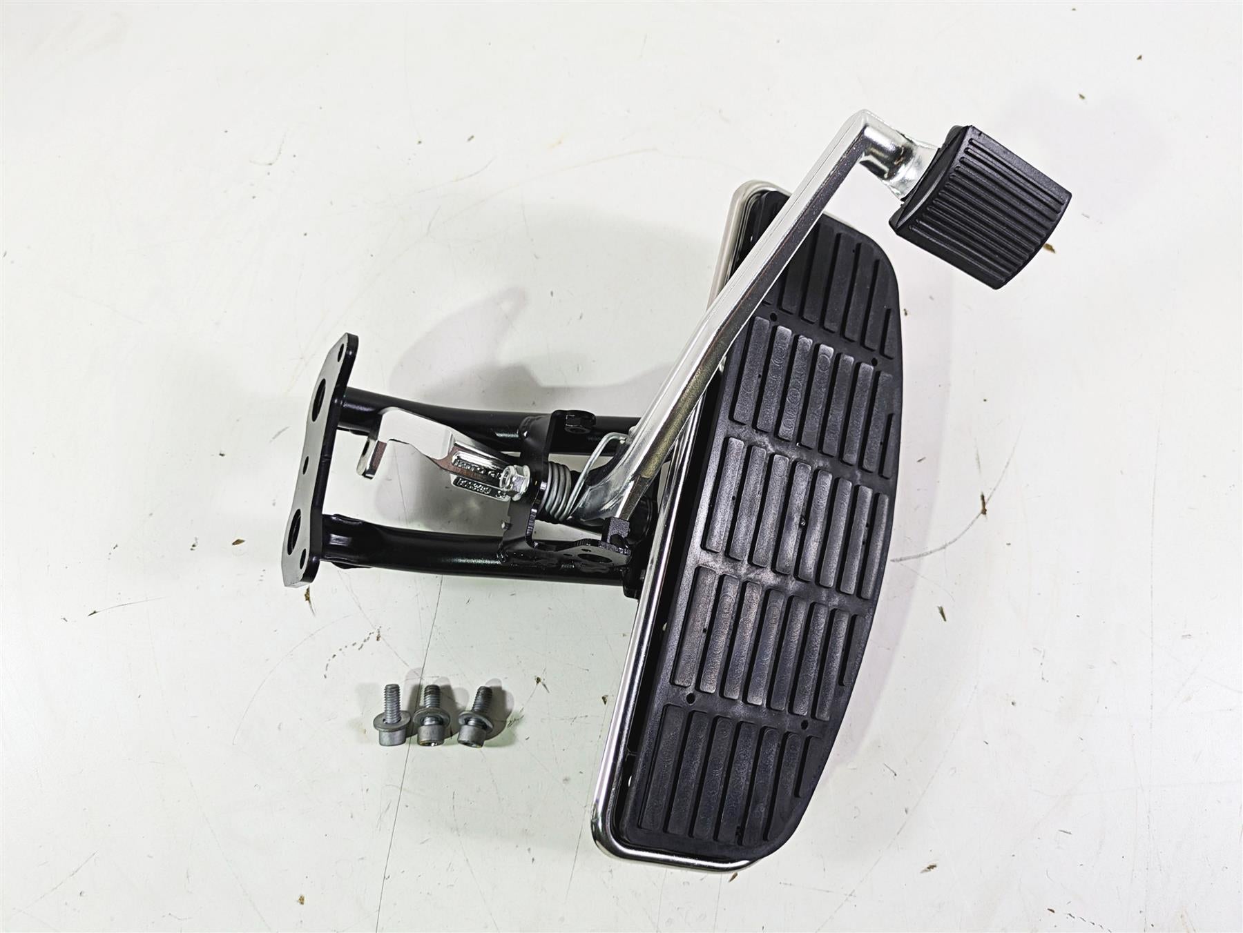 2014 Moto Guzzi California 1400 Touring Right Floorboard & Brake Pedal 887302 | Mototech271