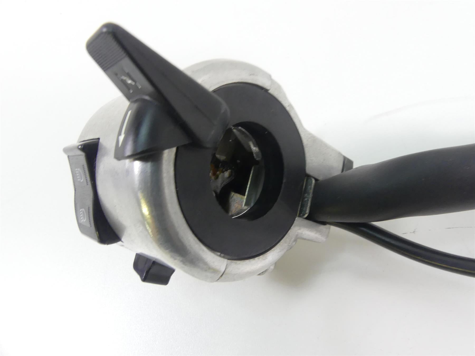 2007 Honda VT1100 C2 Shadow Left Hand Turn Signal Control Switch 35020-MCK-A00 {{ shop.shopifyCountryName }} - Mototech271