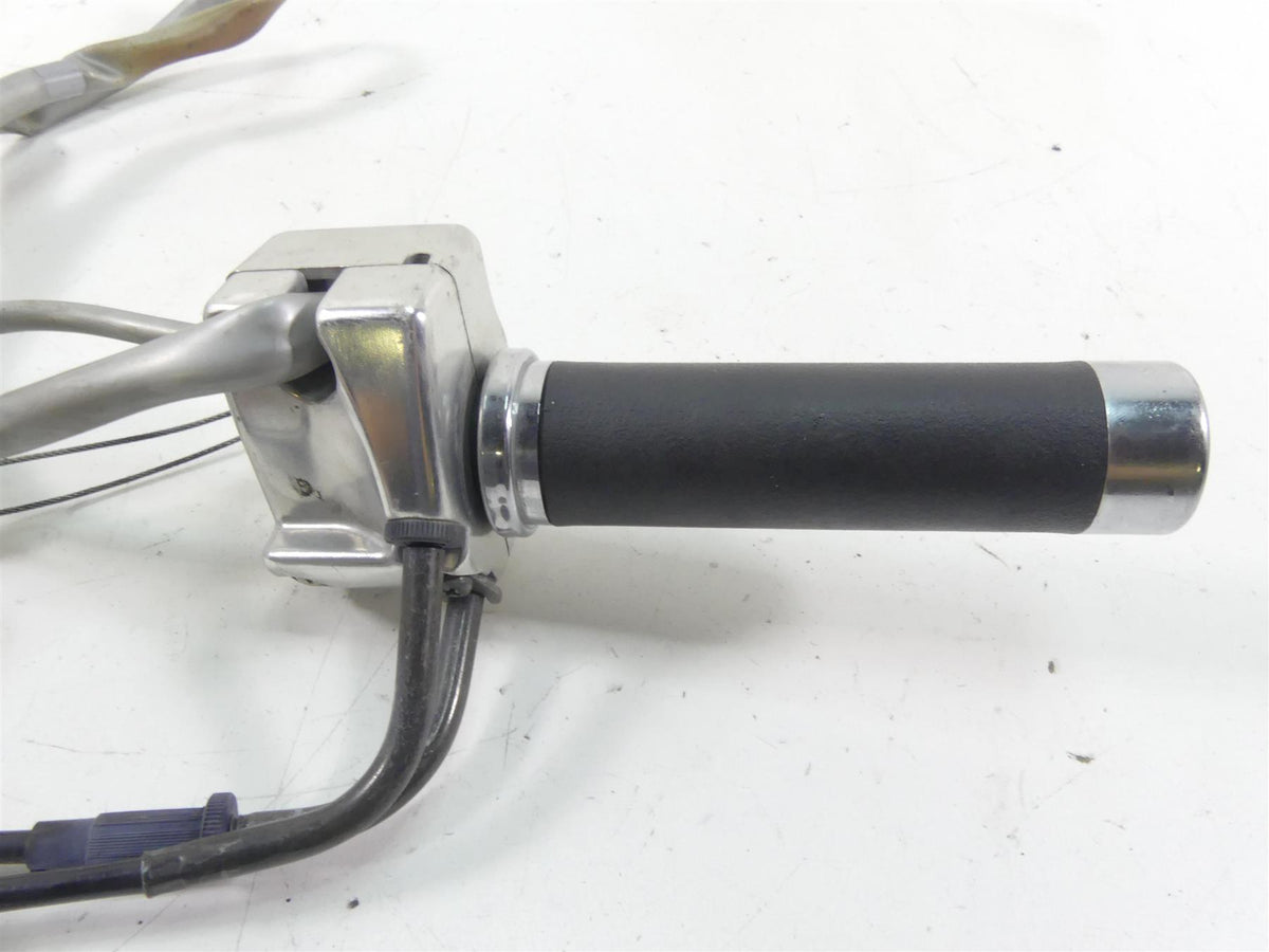 2001 Yamaha XV1600 Road Star Right Hand Start Stop Control Switch 4WM-83975-01 {{ shop.shopifyCountryName }} - Mototech271
